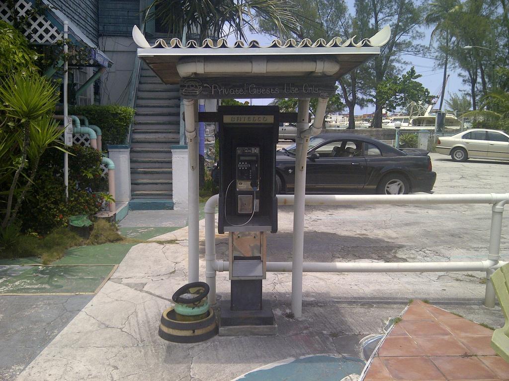 Arawak Inn Nassau Luaran gambar