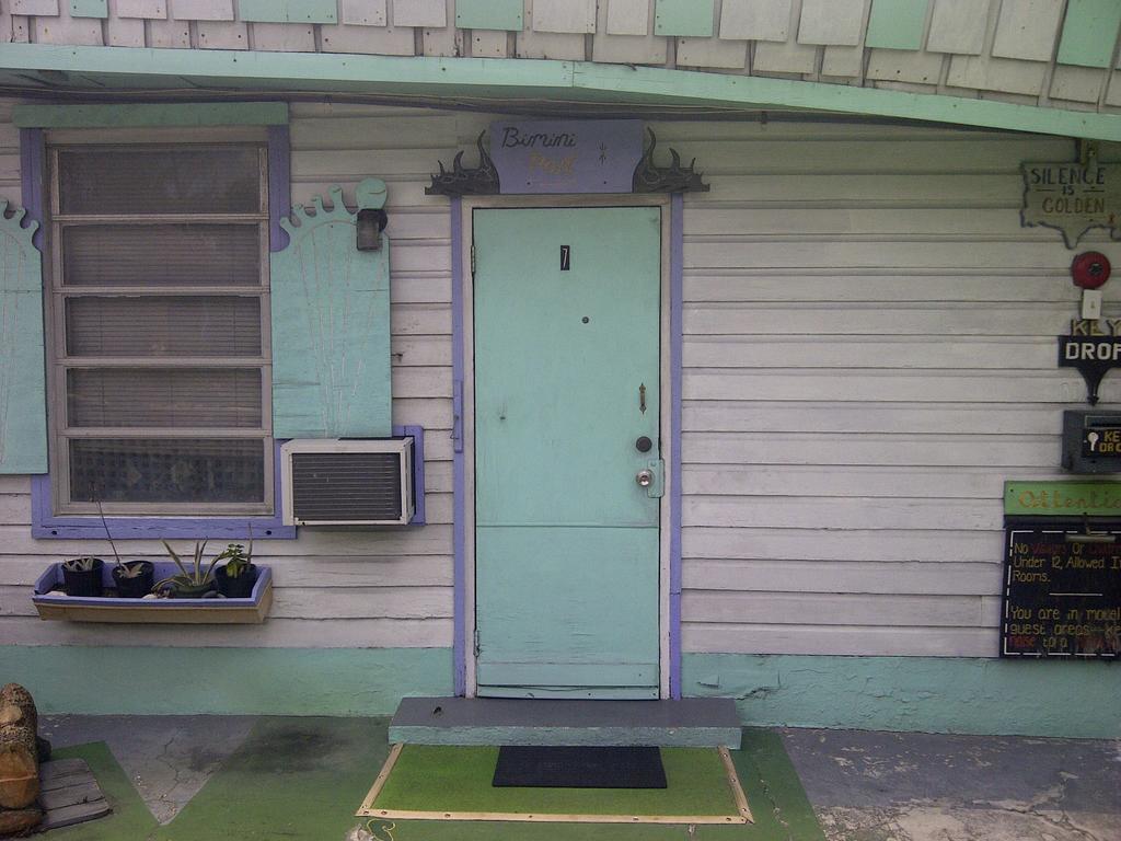 Arawak Inn Nassau Luaran gambar